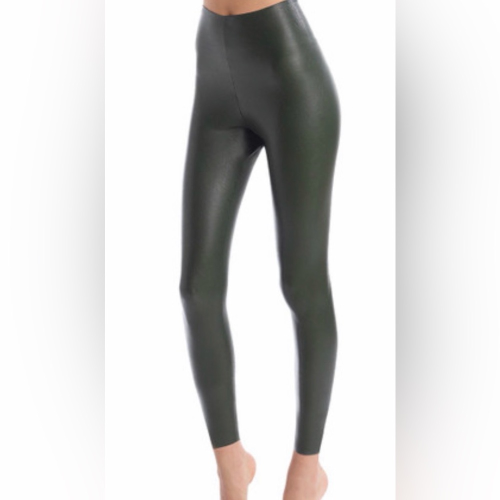 COMMANDO PERFECT CONTROL FAUX LEATHER LEGGING Size Medium Pine green
